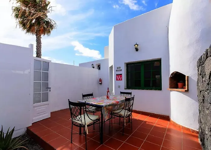 Shalom Playa Blanca (Lanzarote)